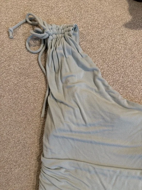 One-Shoulder Ruched Tank Top - Picture 3 of 5